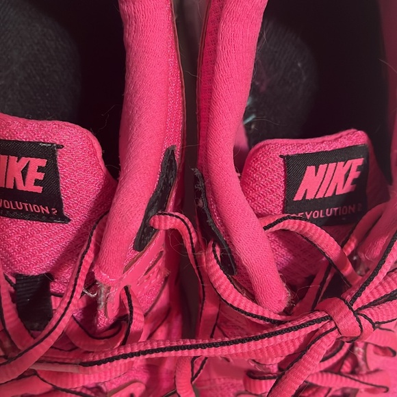 pink NIKE cheetah print revolution 2 running sneakers size 8 - Picture 9 of 9